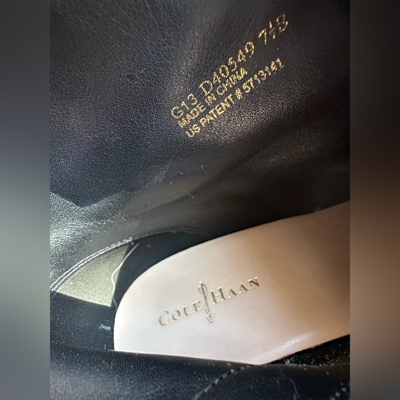 Cole Hann Cassidy stacked heel booties. Size 7.5 - Picture 9 of 14